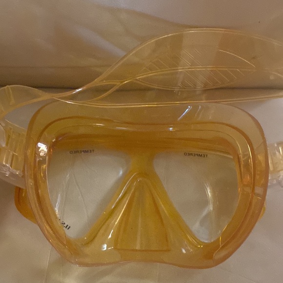 U.S Divers Snorkel Set - Picture 3 of 11